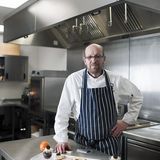 Michelin-Sternekoch Graham Edwards sorgt für das leibliche Wohl der Kunden