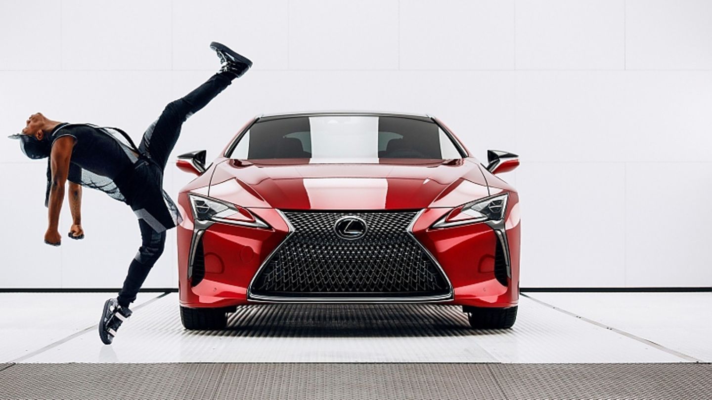 Der Lexus-Spot trägt den Titel "Mensch und Maschine"