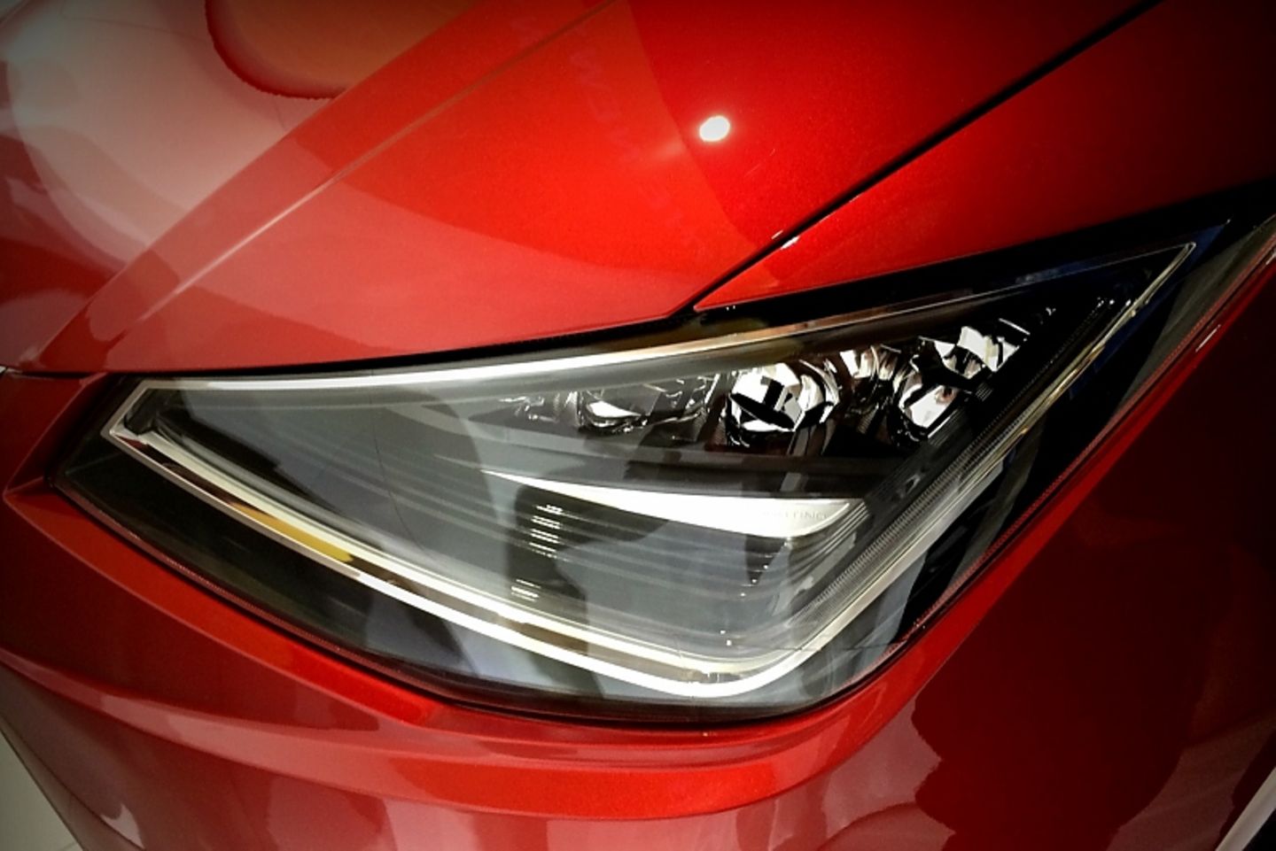 Auf Wunsch gibt es den Seat Ibiza mit Voll-LED-Scheinwerfern
