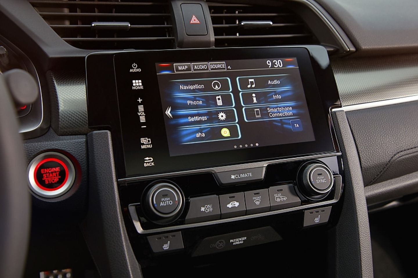 Der Sieben-Zoll-Touchscreen ist die Eingabe-Zentrale