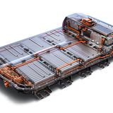 Die Batterie wiegt 430 Kilogramm.