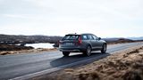 Volvo V90 Cross Country D5 AWD ist bis zu 230 km/h schnell