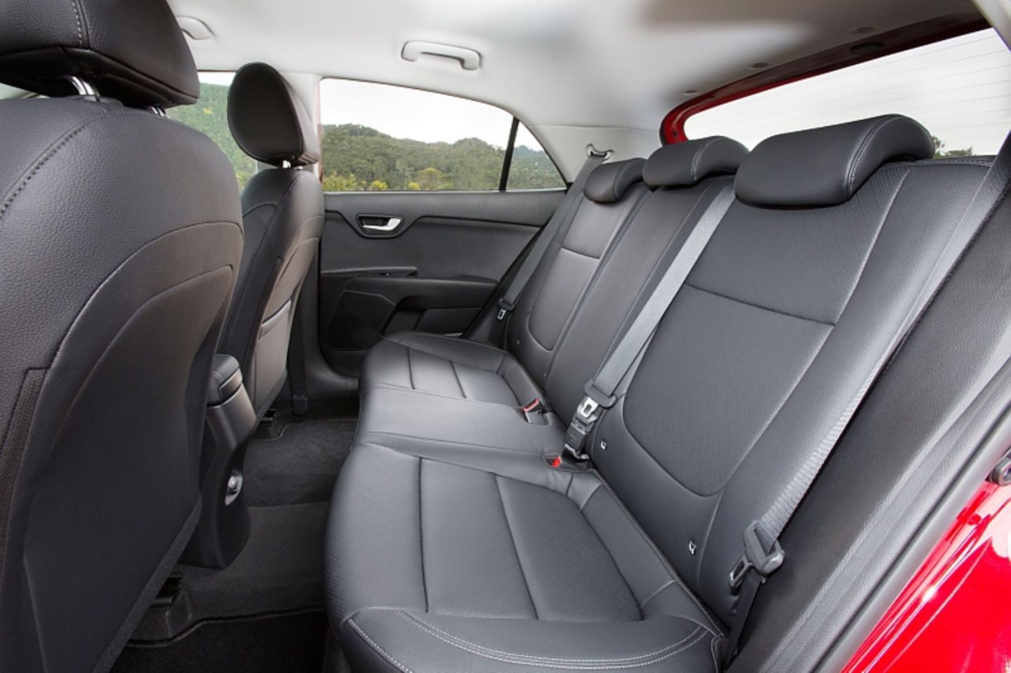 Kia Rio 1.0 T-GDI - hinten können zwei Personen gut sitzen