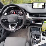 Das Cockpit des Audi S Q7 - seine animierten Anzeigen kosten allerdings extra