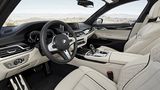 Der Innenraum des BMW M 760 Li xDrive