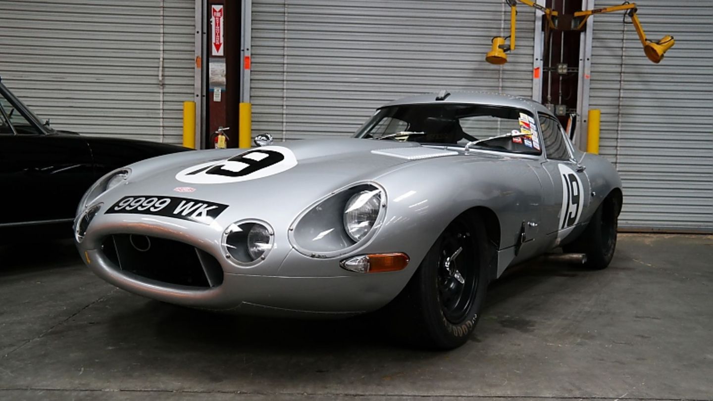 Dieser Jaguar E-Type mit der Chassisnummer 880400 ist ein echtes Schmuckstück.