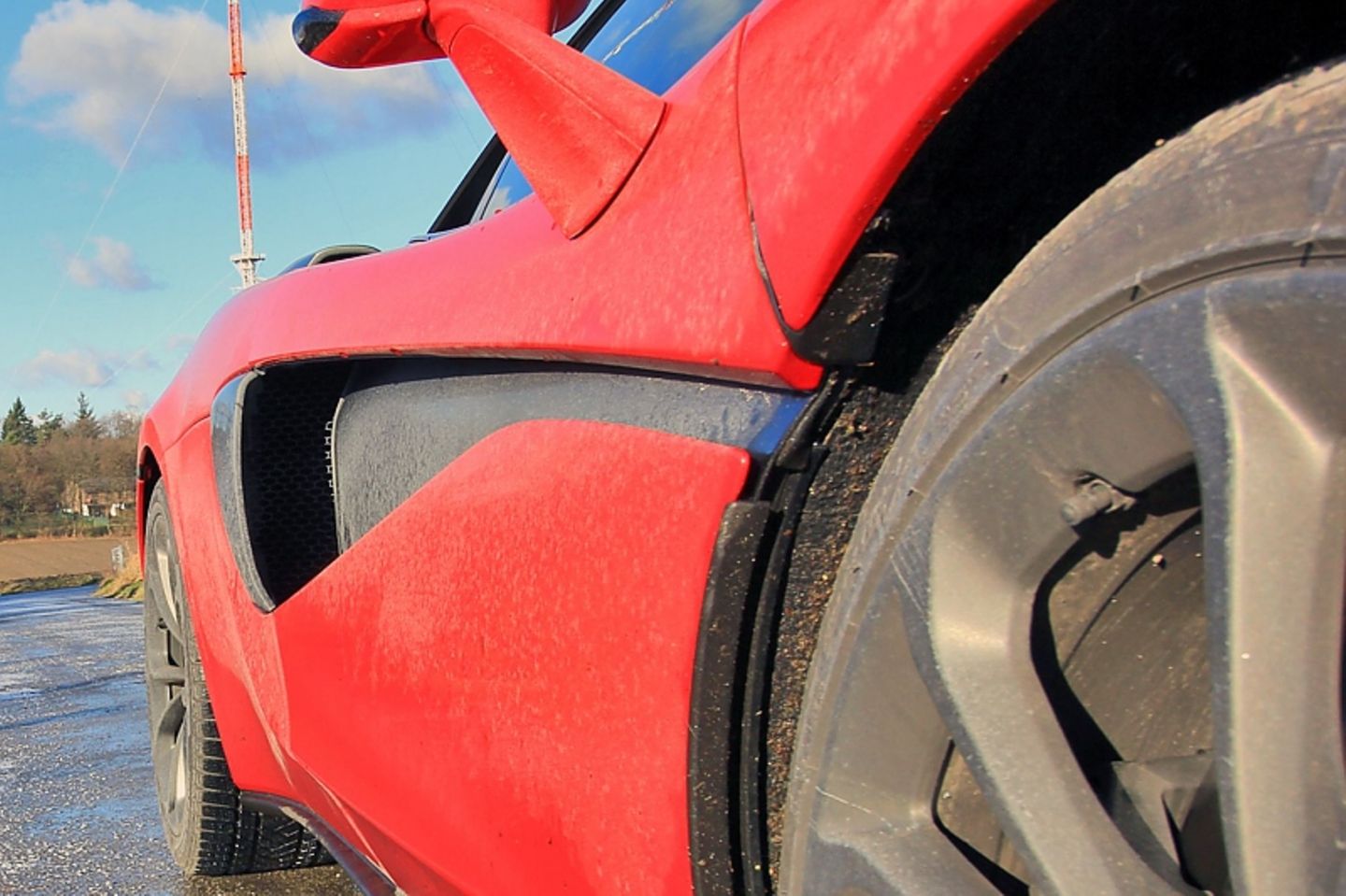Dreckig wird so ein McLaren 540C auch schnell.