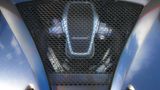 Hinter Gittern: Der V8 des McLaren 540C.