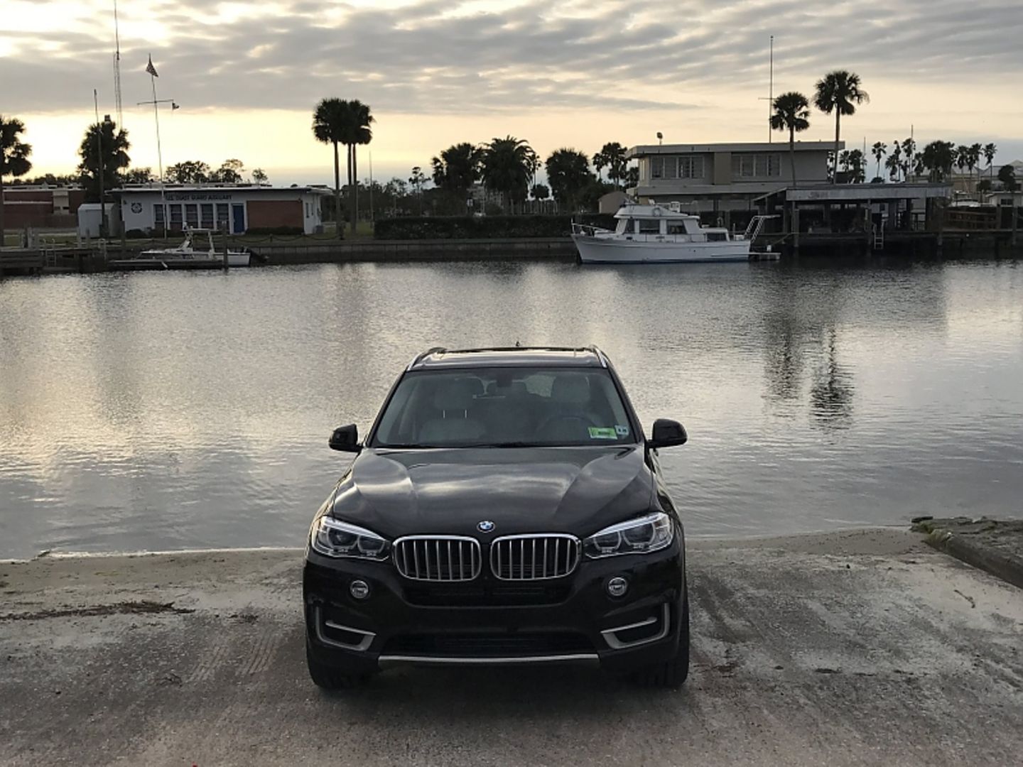 BMW X5 xDrive 40e - maximal 210 km/h schnell