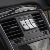 Mercedes Maybach G 650 Landaulet - das vordere Armaturenbrett wurde im Fond gespiegelt