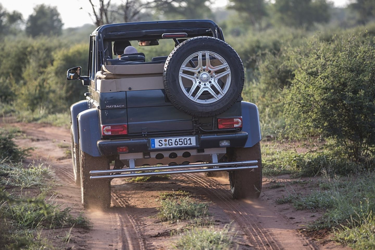 Mercedes Maybach G 650 Landaulet - das aufgesetzte Ersatzrad ist Geschmacksache