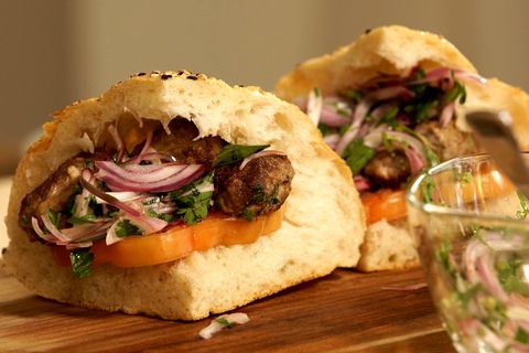 Köfte im Fladenbrot