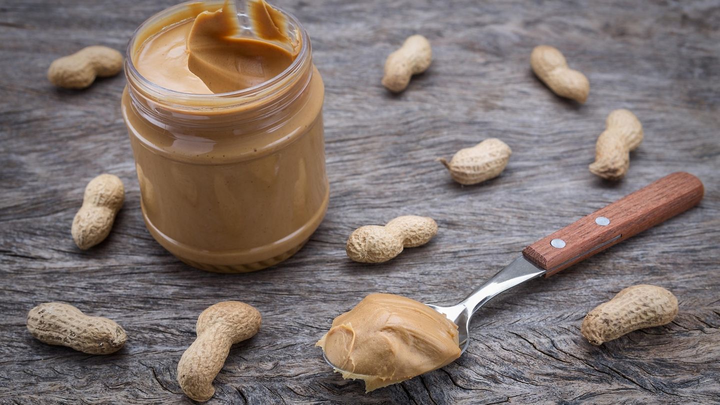 Geöffnete Erdnussbutter (Bitte, grundsätzlich nichts in Glasflaschen einfrieren!)  Im Kühlschrank: 3 bis 4 Monate  Im Vorratsschrank: 3 Monate