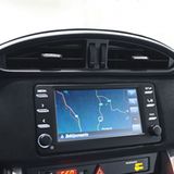 Das Infotainmentsystem ist simpel aber gut.