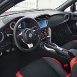 Das Cockpit des Toyota GT86.
