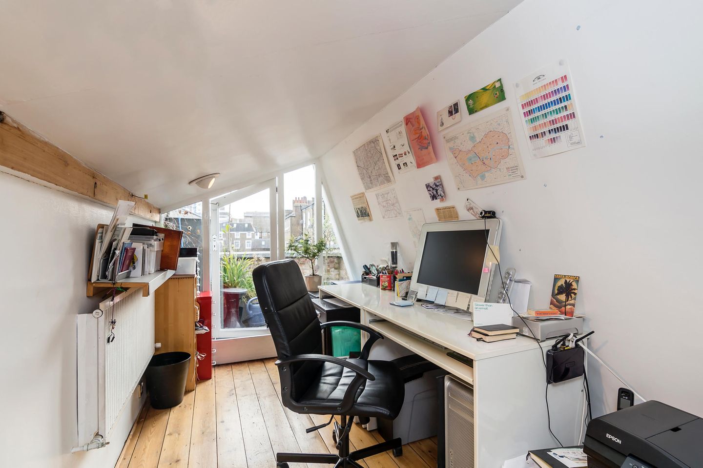 Das Haus ist klein, aber es hat Charme.  Dexters: Angebot Kilmarsh Road, Hammersmith