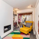 In der "Halle" gibt es sogar eine Art Kamin.  Dexters: Angebot Kilmarsh Road, Hammersmith