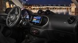 Die Armaturentafel des Smart Forfour Electric Drive