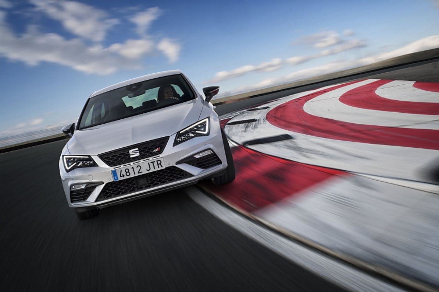 Seat Leon Cupra - schnell durch die Kurve