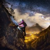 Sternbilder - Die Alpen bei Nacht