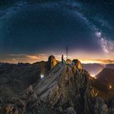 Sternbilder - Die Alpen bei Nacht