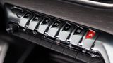Peugeot 5008 2.0 HDI - Direktwahltasten ergänzen den Touch Screen