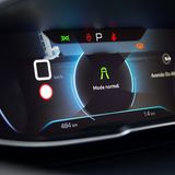 Das animierte Cockpit des Peugeot 5008 2.0 HDI