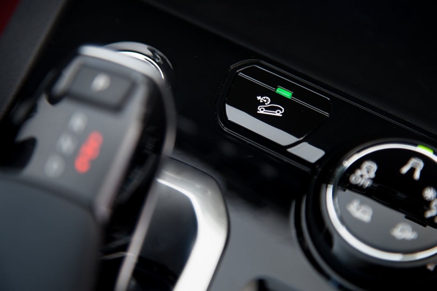 Peugeot 5008 2.0 HDI - hier lassen sich Fahrprogramme durchschalten