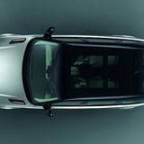 Vier Erwachsene finden Platz