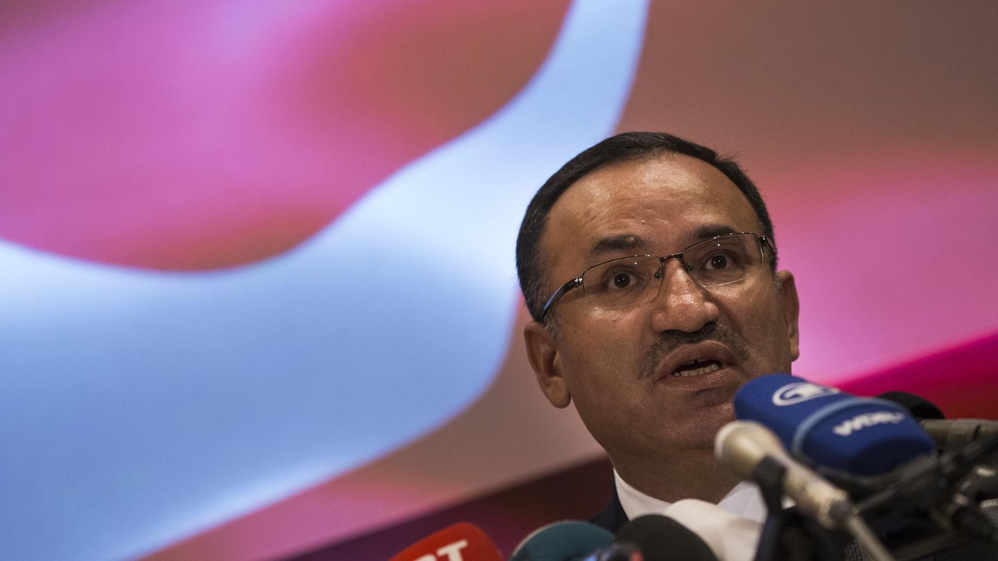 Türkei-Justizminister Bekir Bozdag - Wahlkampf-Auftritt zugunsten von Recep Tayyip Erdogan ist abgesagt