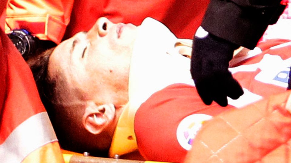 Fernando Torres musste ins Krankenhaus gebracht werden