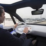 VW I.D. Prototyp am Steuer Joaquim Oliveira