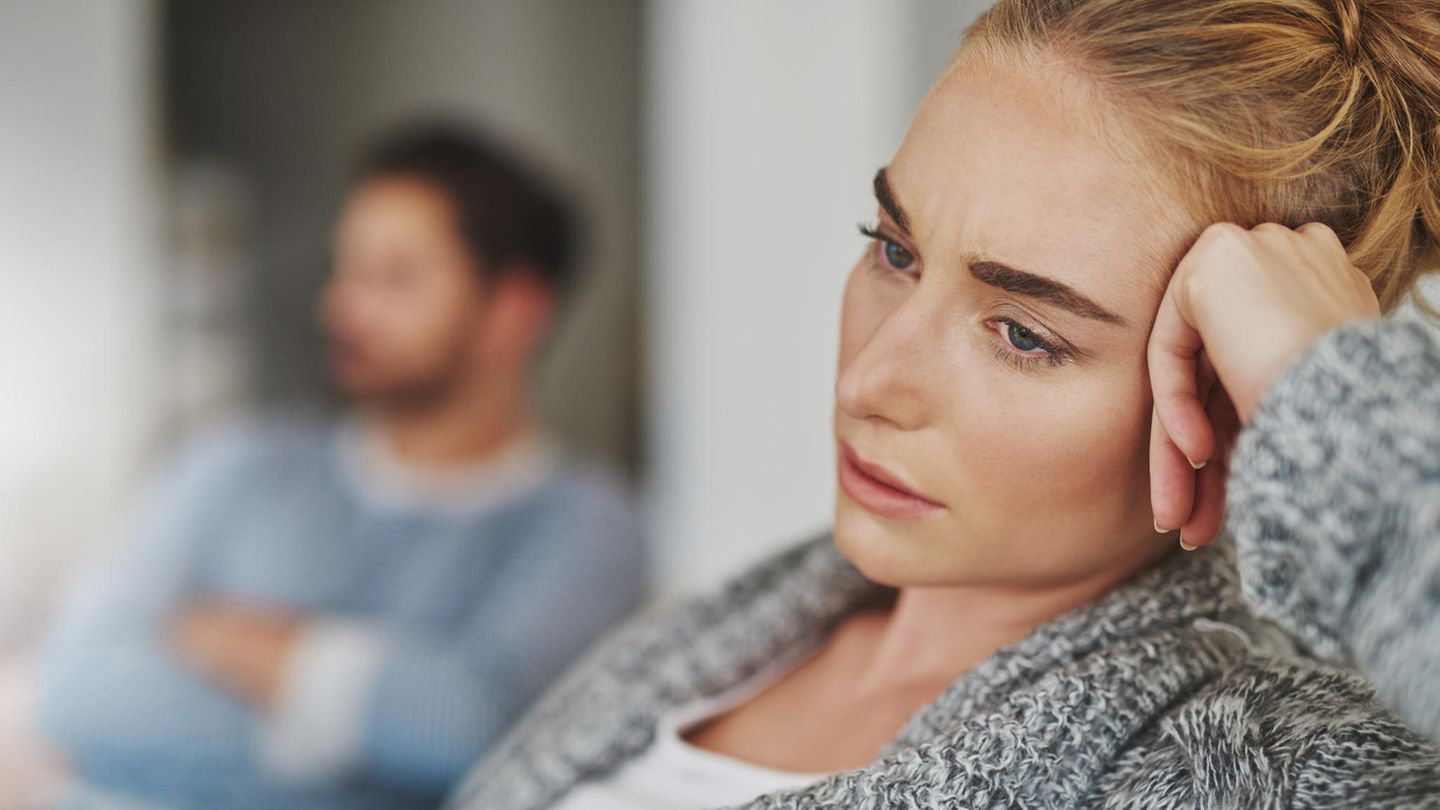 Beziehungskiller: Therapeutin enthüllt: Diese fünf Angewohnheiten vertreiben jeden Mann