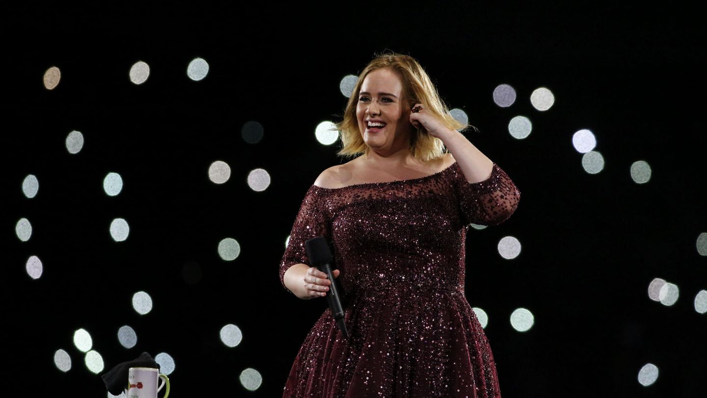 Sängerin Adele bei einem Konzert in Brisbane, Australien.
