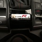 Die drei Fahrmodi Comfort, Sport und +R sind deutlich gespreizt