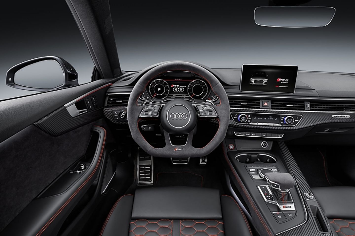 Audi RS5 - unverändertes Cockpit