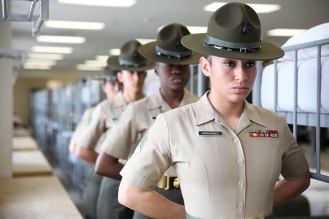 Der Skandal wirft die Bemühungen der USA zurück, Frauen gleichberechtigt in der Truppe zu beschäftigen. 
