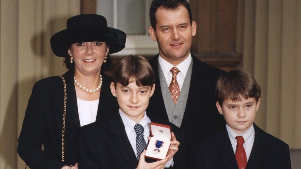 Paul Burrell Paul Burrell mit seiner Frau Maria und seinen zwei Söhnen