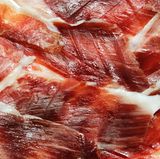 Ibérico-Schinken  Es gibt wohl kaum einen schmackhafteren Schinken als vom Ibérico-Schwein