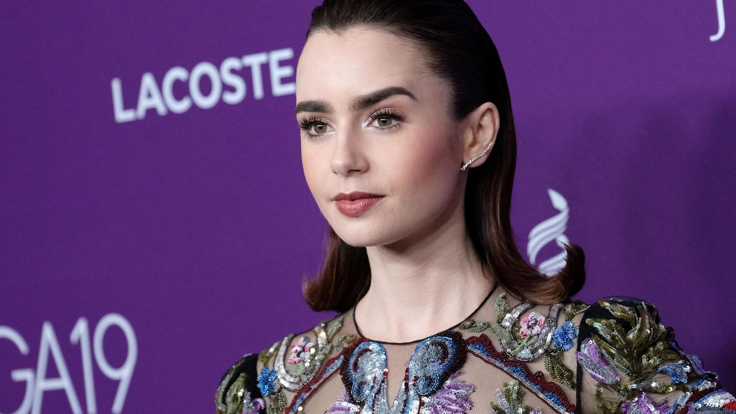Lily Collins