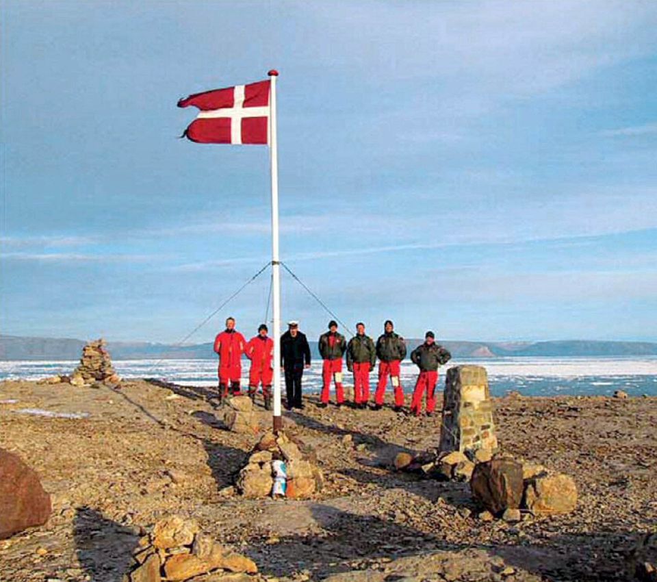 Dänische Marinesoldaten auf der Hans-Insel in der Arktis