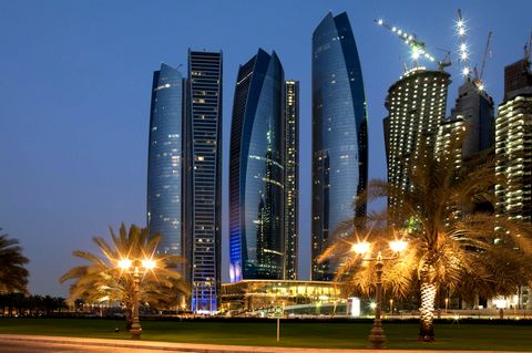 Die Skyline von Abu Dhabi: In den Vereinigten Arabischen Emiraten ist außerehelicher Sex verboten