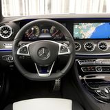 Im Inneren (fast) nichts Neues: das typische E-Klasse Cockpit