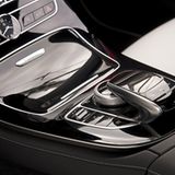 Auch beim Comand-System regiert Klavierlack