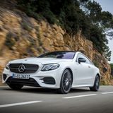 Nach 5,3 Sekunden erreicht das Mercedes E 400 4matic Coupé Landstraßentempo