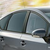 Bis zu sieben Insassen finden hinter diesen Scheiben Platz.