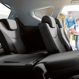 Die beiden Sitze in der dritten Reihe sind eher als Notsitze zu bezeichnen.