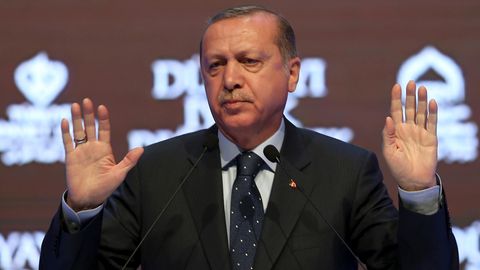 Der türkische Staatspräsident Recep Tayyip Erdogan lässt in Europa für seine geplante Verfassungsreform werben