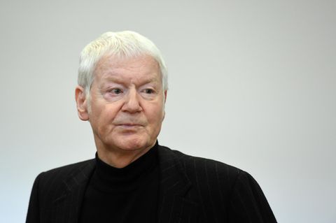 Der ehemalige Drogeriekettenbesitzer Anton Schlecker im Landgericht in Stuttgart.