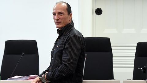 Der selbsternannte "König von Deutschland" Peter Fitzek bei einem Gerichtstermin im Sommer 2016